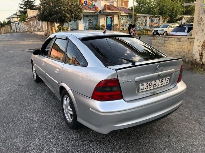 Opel Vectra 1998, 267,000 km - 2.0 l - Bakı