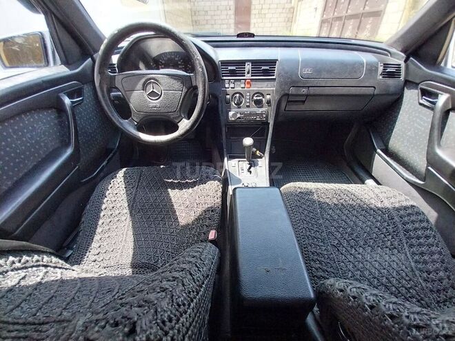 Mercedes C 220 1995, 300,000 km - 2.2 l - Bakı