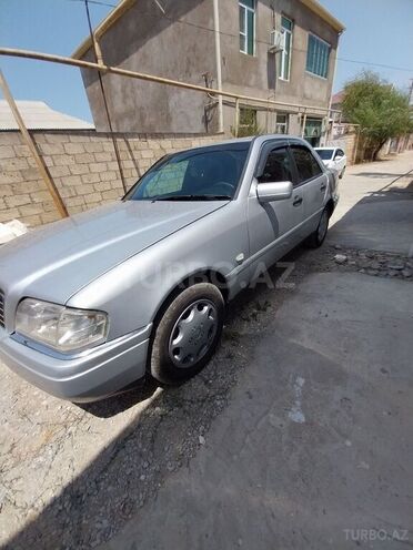 Mercedes C 220 1995, 300,000 km - 2.2 l - Bakı