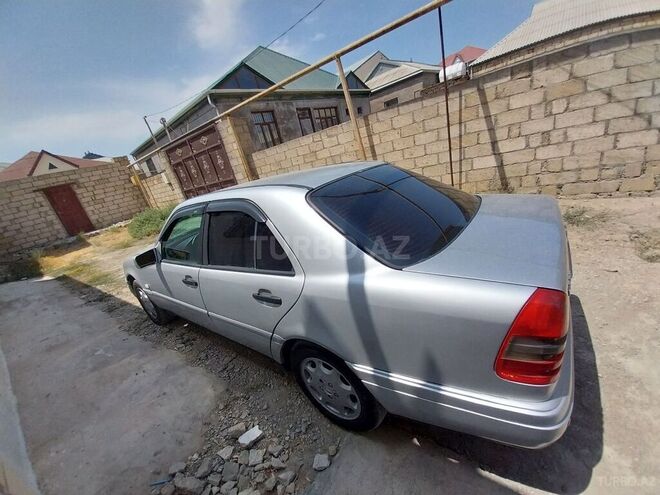 Mercedes C 220 1995, 300,000 km - 2.2 l - Bakı