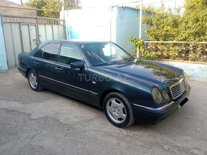 Mercedes E 230 1996, 211,333 km - 2.3 l - Bakı