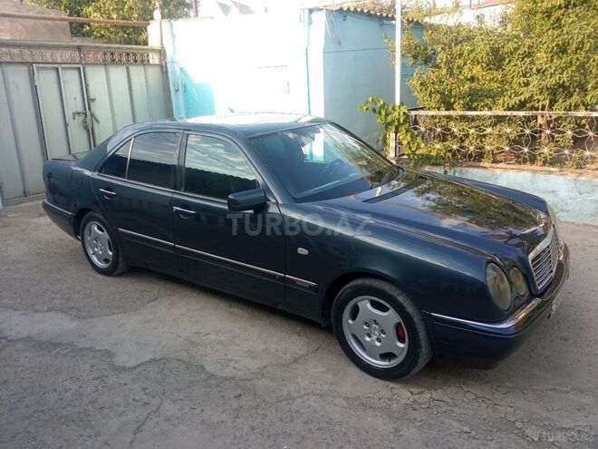 Mercedes E 230 1996, 211,333 km - 2.3 l - Bakı