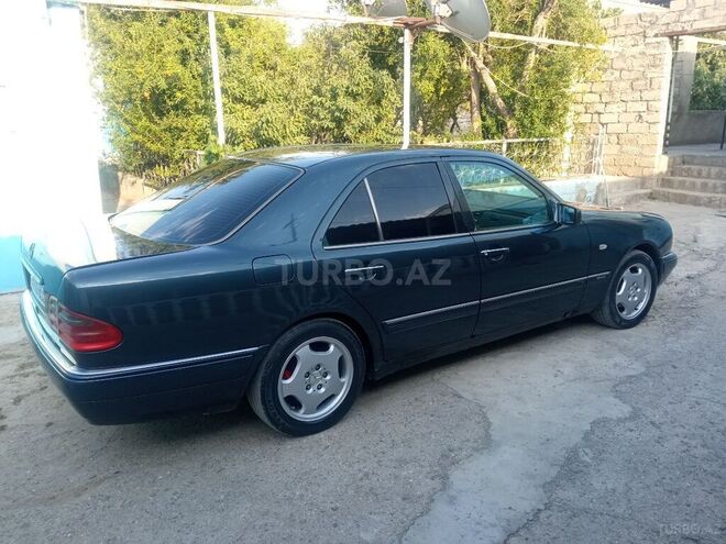 Mercedes E 230 1996, 211,333 km - 2.3 l - Bakı