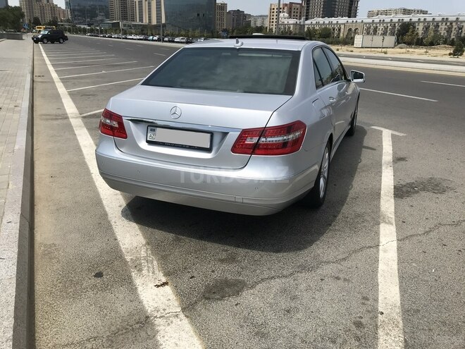 Mercedes E 220 2011, 218,300 km - 2.2 л - Bakı