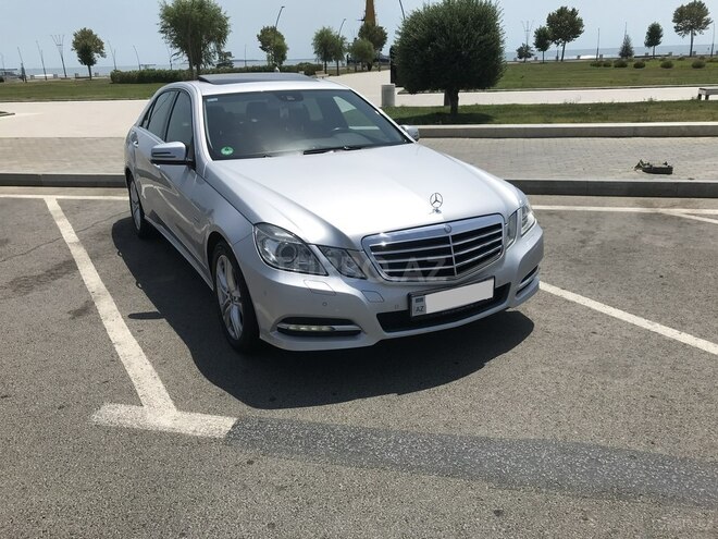 Mercedes E 220 2011, 218,300 km - 2.2 л - Bakı