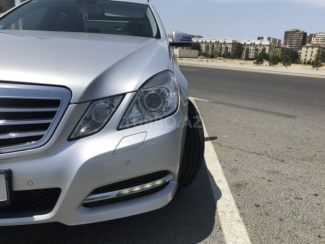 Mercedes E 220 2011, 218,300 km - 2.2 л - Bakı