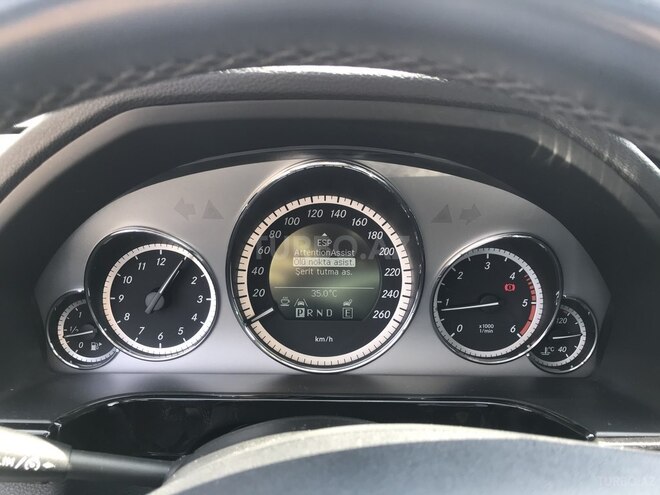 Mercedes E 220 2011, 218,300 km - 2.2 л - Bakı