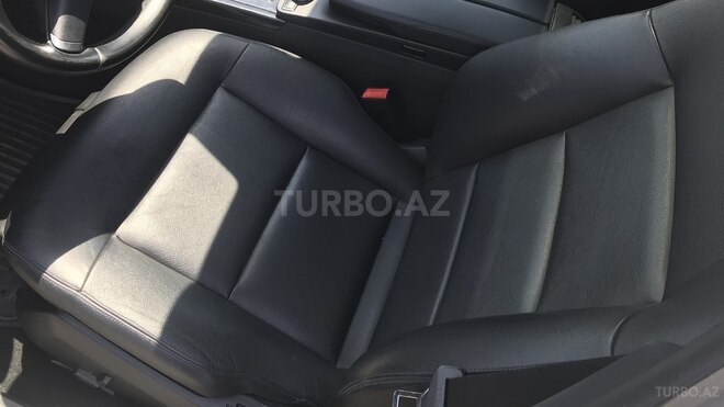 Mercedes E 220 2011, 218,300 km - 2.2 л - Bakı