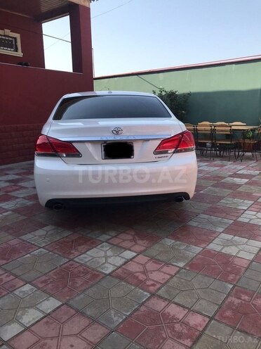 Toyota Avalon 2011, 176,000 km - 3.5 l - Salyan