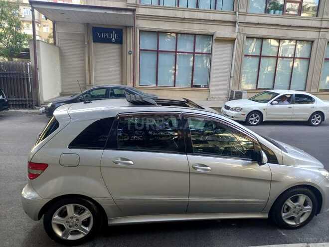 Mercedes B 200 2009, 124,000 km - 2.0 л - Bakı