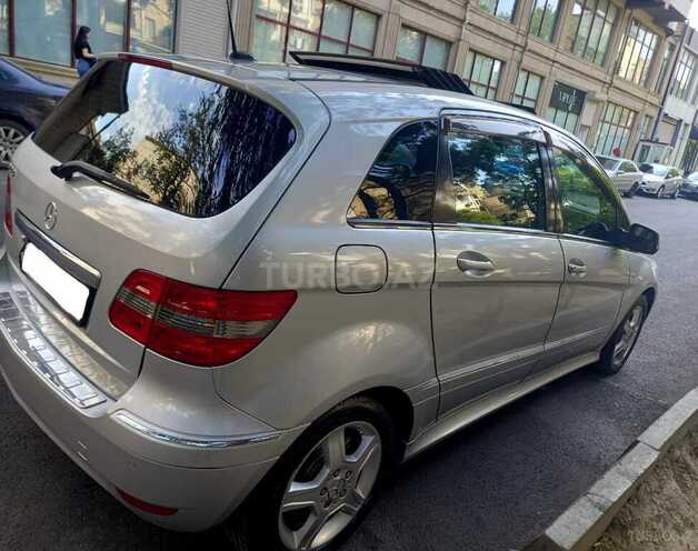 Mercedes B 200 2009, 124,000 km - 2.0 л - Bakı