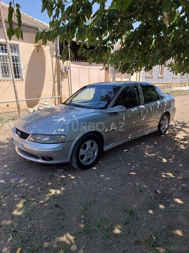 Opel Vectra 1999, 330,000 km - 2.0 л - Bakı