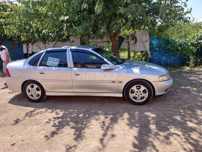 Opel Vectra 1999, 330,000 km - 2.0 л - Bakı