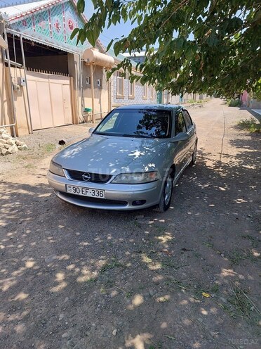 Opel Vectra 1999, 330,000 km - 2.0 л - Bakı