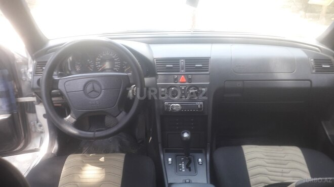 Mercedes C 180 1996, 258,000 km - 1.8 l - Sumqayıt