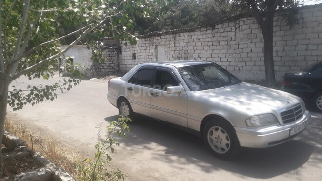 Mercedes C 180 1996, 258,000 km - 1.8 l - Sumqayıt