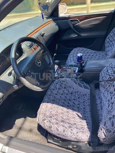 Mercedes E 280 2000, 317,000 km - 2.8 l - Bakı