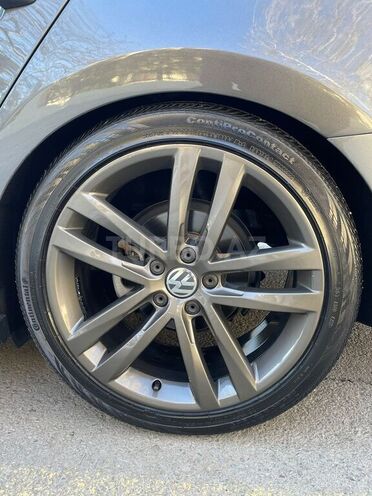 Volkswagen Passat 2016, 130,000 km - 1.8 l - Bakı