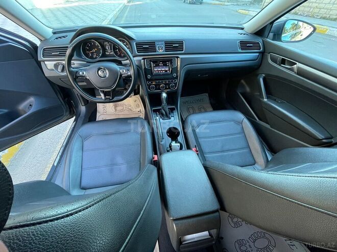 Volkswagen Passat 2016, 130,000 km - 1.8 l - Bakı