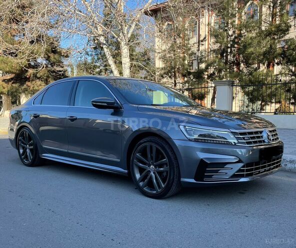 Volkswagen Passat 2016, 130,000 km - 1.8 l - Bakı