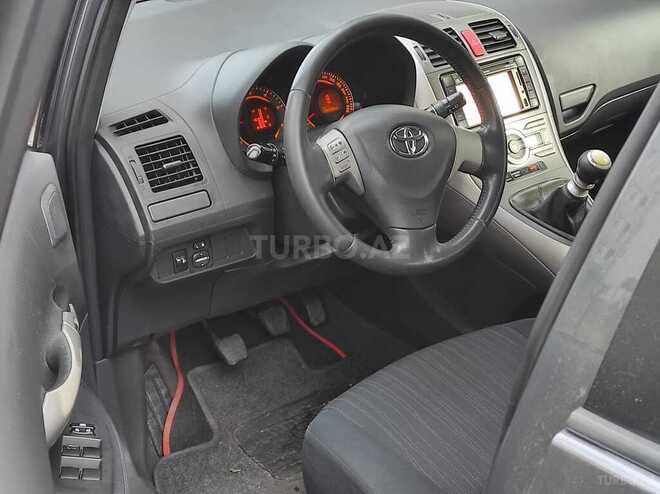 Toyota Auris 2009, 171,000 km - 1.4 l - Bakı