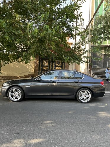 BMW 523 2010, 200,000 km - 3.0 l - Bakı