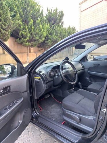 Hyundai i30 2009, 320,000 km - 1.6 l - Bakı
