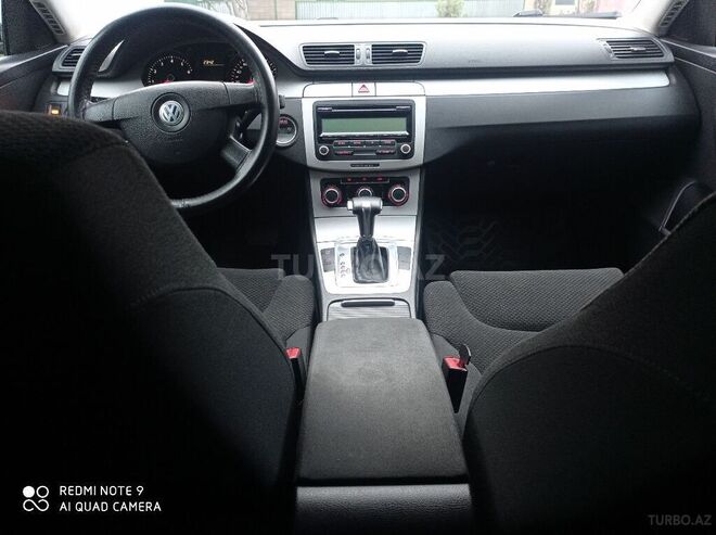 Volkswagen Passat 2010, 239,000 km - 1.8 л - Balakən