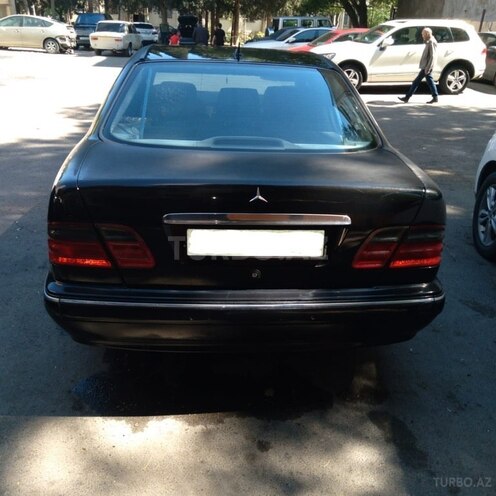 Mercedes E 240 2000, 168,000 km - 2.4 l - Bakı