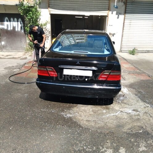 Mercedes E 240 2000, 168,000 km - 2.4 l - Bakı