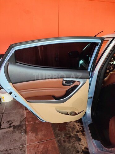 Hyundai Elantra 2012, 155,000 km - 1.8 l - Mingəçevir