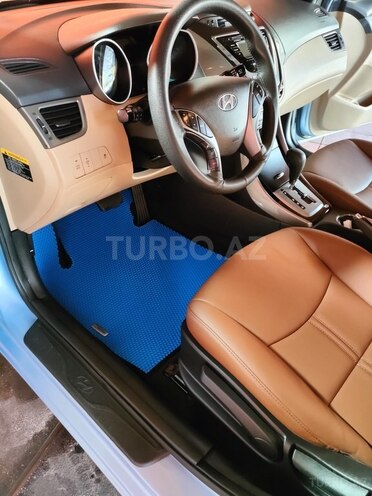Hyundai Elantra 2012, 155,000 km - 1.8 l - Mingəçevir