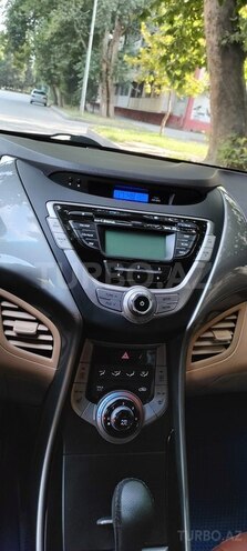 Hyundai Elantra 2012, 155,000 km - 1.8 l - Mingəçevir