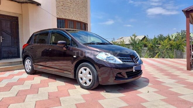 Nissan Tiida 2012, 62,000 km - 1.5 l - Naftalan