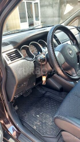 Nissan Tiida 2012, 62,000 km - 1.5 l - Naftalan
