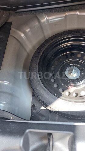 Nissan Tiida 2012, 62,000 km - 1.5 l - Naftalan