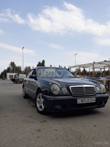 Mercedes E 240 1999, 328 km - 2.4 л - Şirvan
