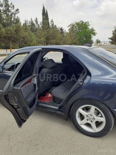 Mercedes E 240 1999, 328 km - 2.4 л - Şirvan