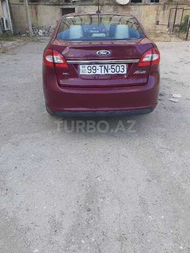 Ford Fiesta 2010, 200,000 km - 1.6 l - Bakı