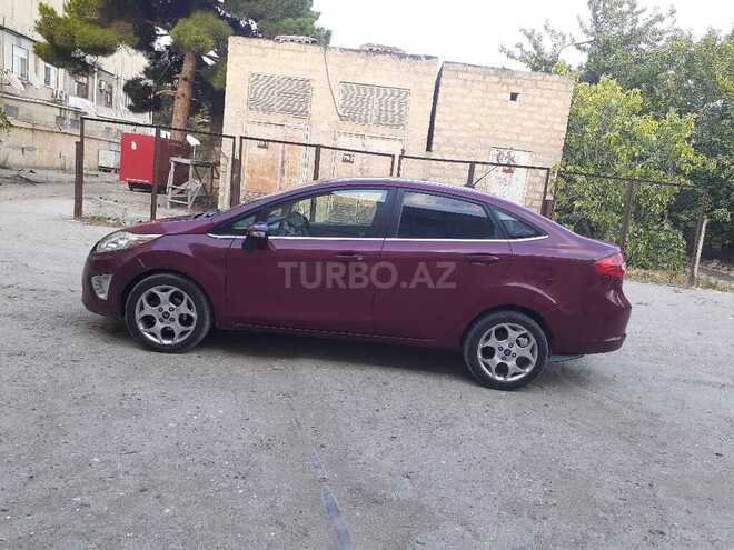 Ford Fiesta 2010, 200,000 km - 1.6 l - Bakı
