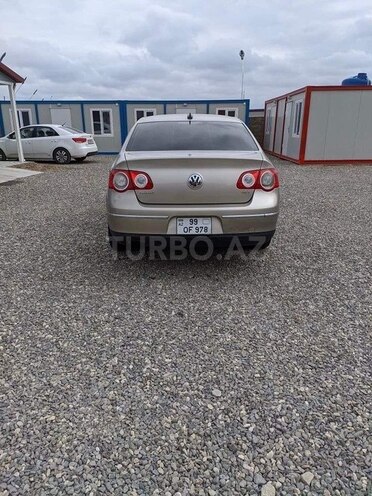 Volkswagen Passat 2006, 250,000 km - 2.0 л - Bakı