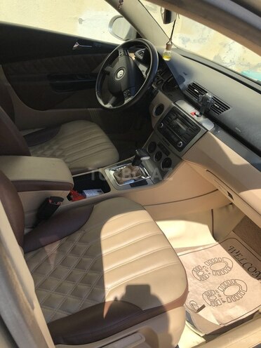 Volkswagen Passat 2006, 250,000 km - 2.0 л - Bakı