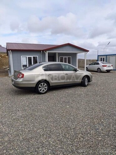 Volkswagen Passat 2006, 250,000 km - 2.0 л - Bakı