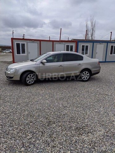 Volkswagen Passat 2006, 250,000 km - 2.0 л - Bakı