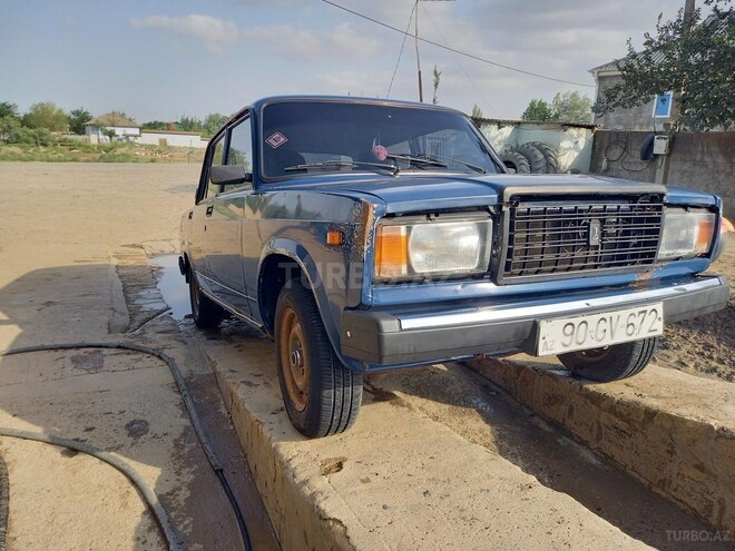 LADA (VAZ) 2107 2009, 113,000 km - 1.6 l - Salyan