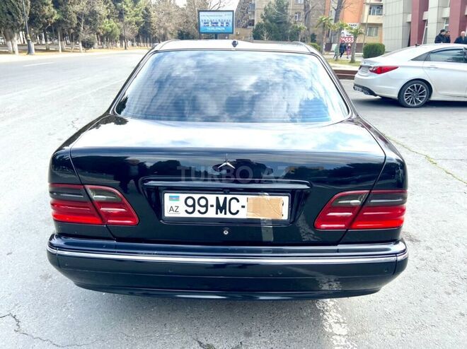 Mercedes E 270 1999, 461,000 km - 2.7 l - Bakı