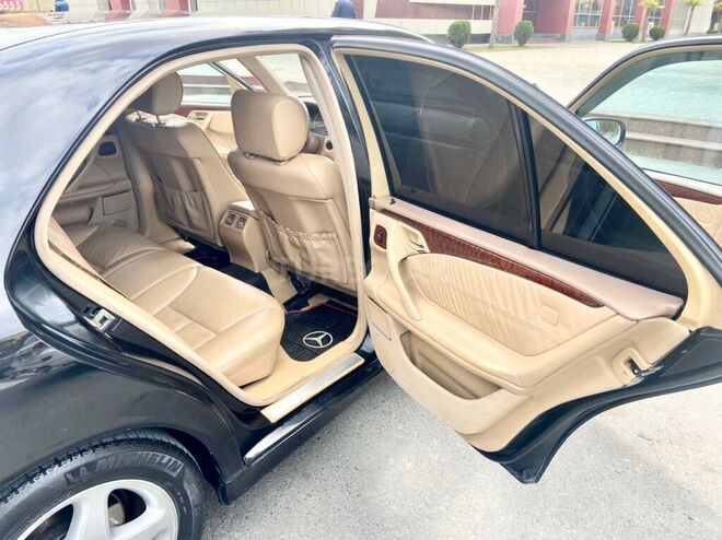 Mercedes E 270 1999, 461,000 km - 2.7 l - Bakı