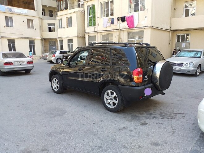Toyota RAV4 2002, 290,000 km - 2.0 л - Bakı