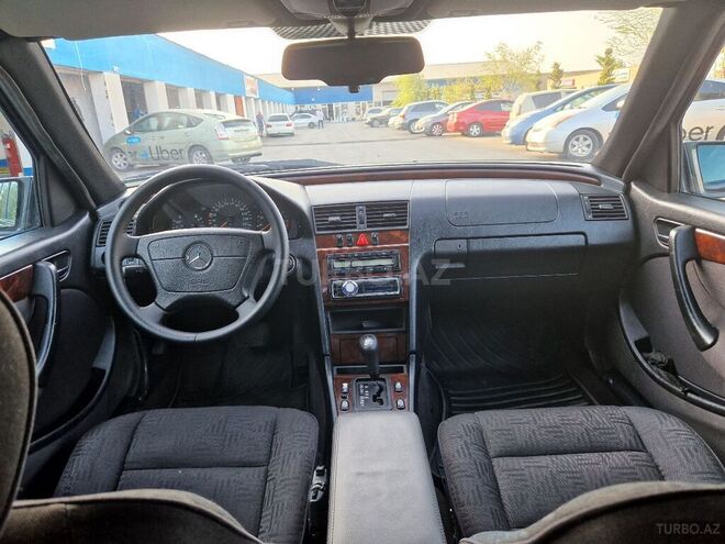 Mercedes C 240 1997, 355,000 km - 2.4 л - Bakı