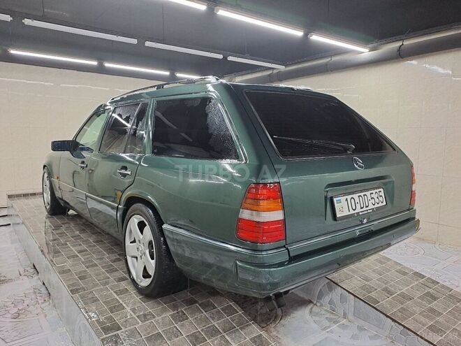 Mercedes E 200 1995, 375,000 km - 2.0 l - Bakı